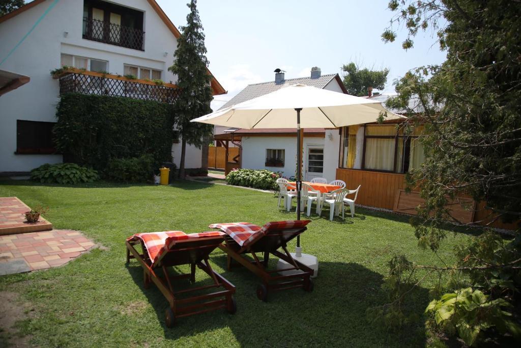 Simply Szallo Hotel Balatonboglár Exterior foto