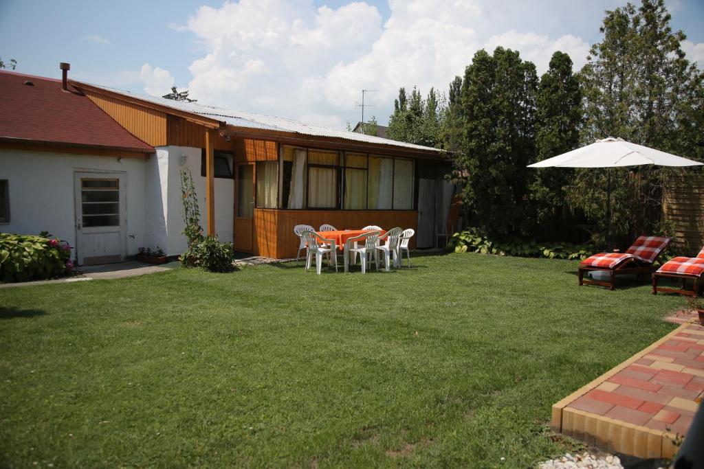 Simply Szallo Hotel Balatonboglár Exterior foto