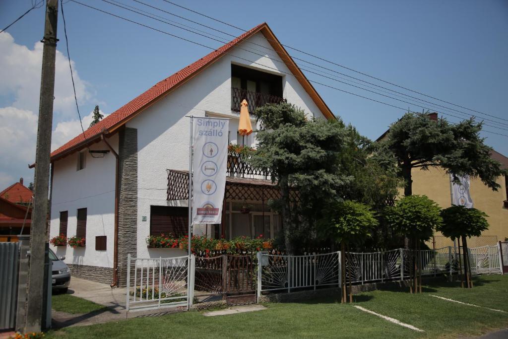 Simply Szallo Hotel Balatonboglár Exterior foto